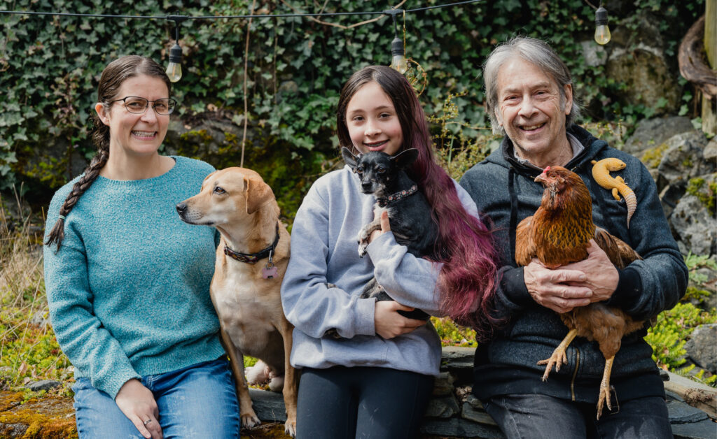 Animal Rescue Team: Strong Family; Animal Lifeline